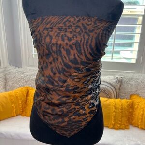 Versatile Stylings Echo 100% Silk Leopard Animal Print Scarf